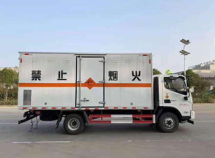 社旗县爆破器材运输车