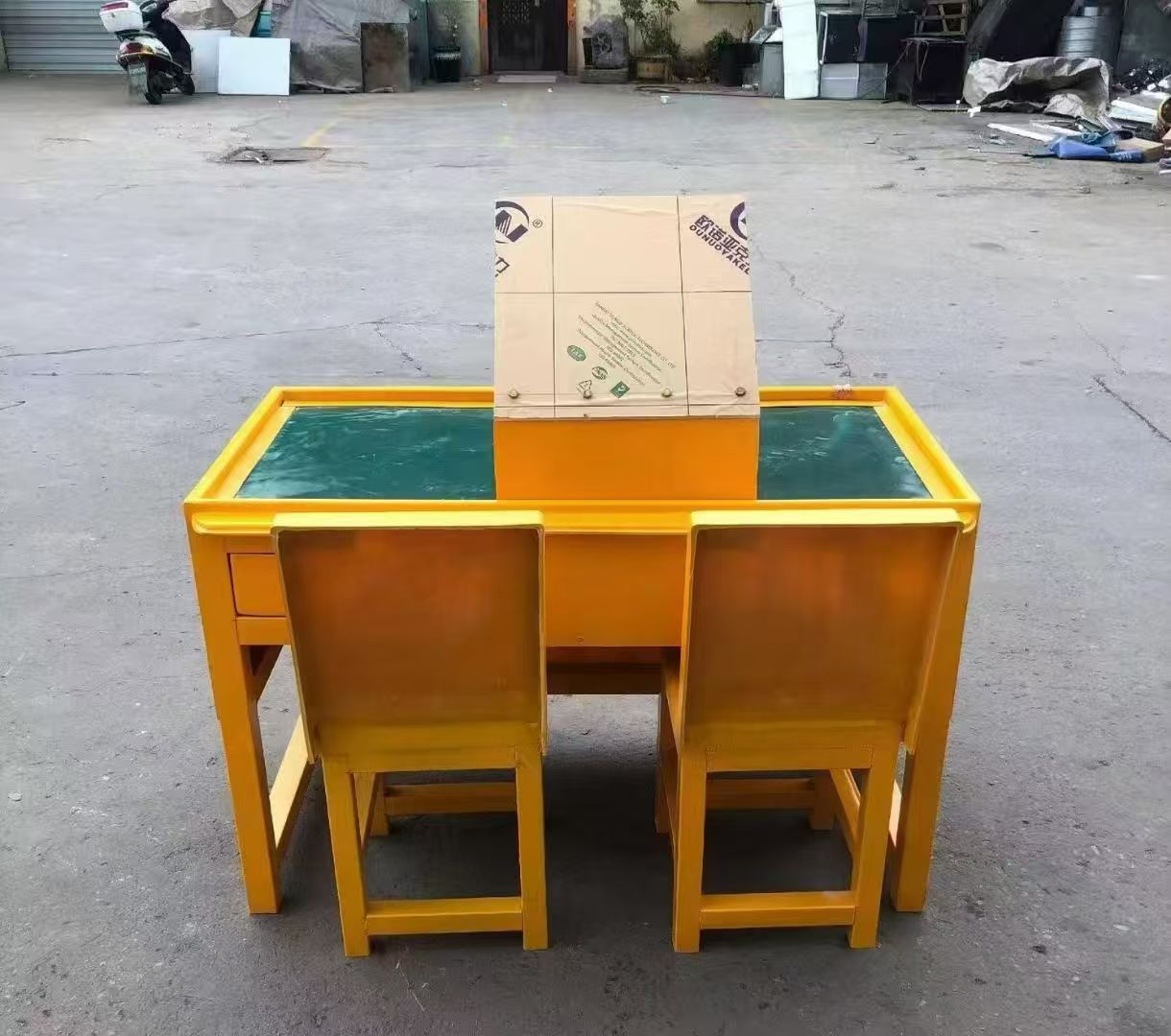 社旗县防静电导通桌井下煤矿火工品发放桌：危险品流转的安全守护者